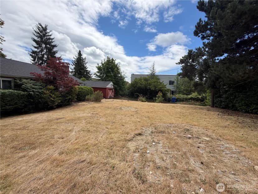 Property photo for 11334 Corliss Avenue N, Seattle photo 13