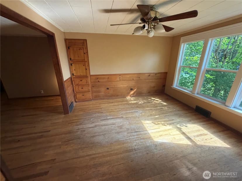Property photo for 11334 Corliss Avenue N, Seattle photo 16