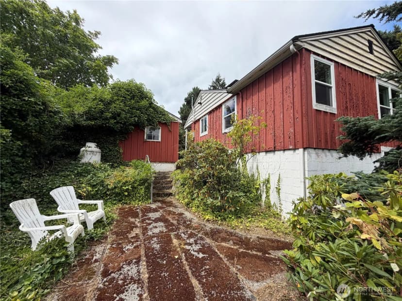 Property photo for 11334 Corliss Avenue N, Seattle photo 22