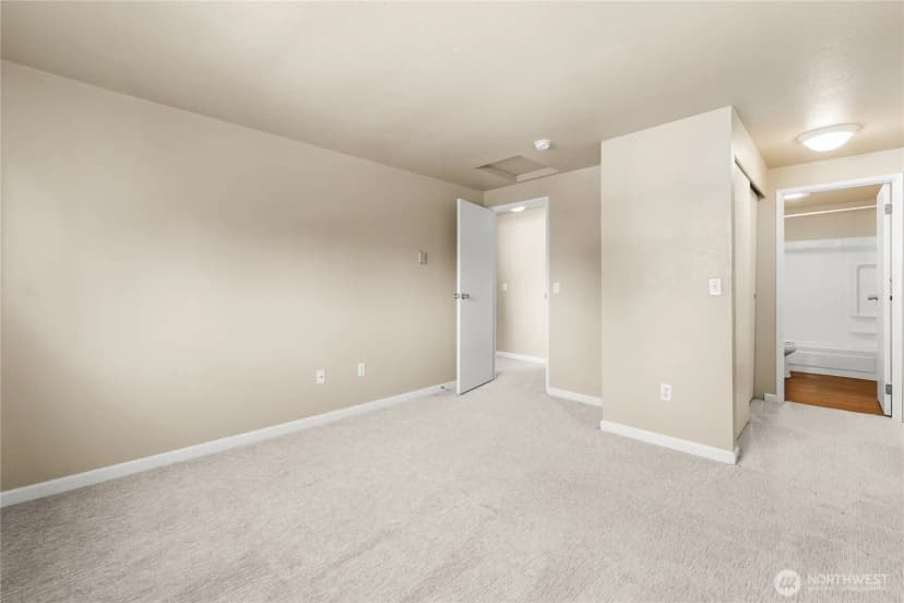Property photo for 17624 1st Avenue S #a302, Burien photo 5