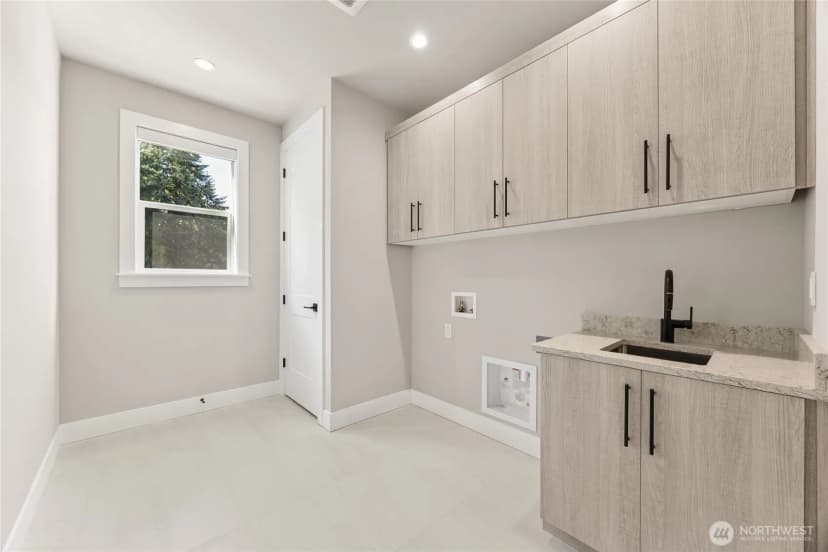 Property photo for 14460 133rd Place Ne #4, Woodinville photo 12