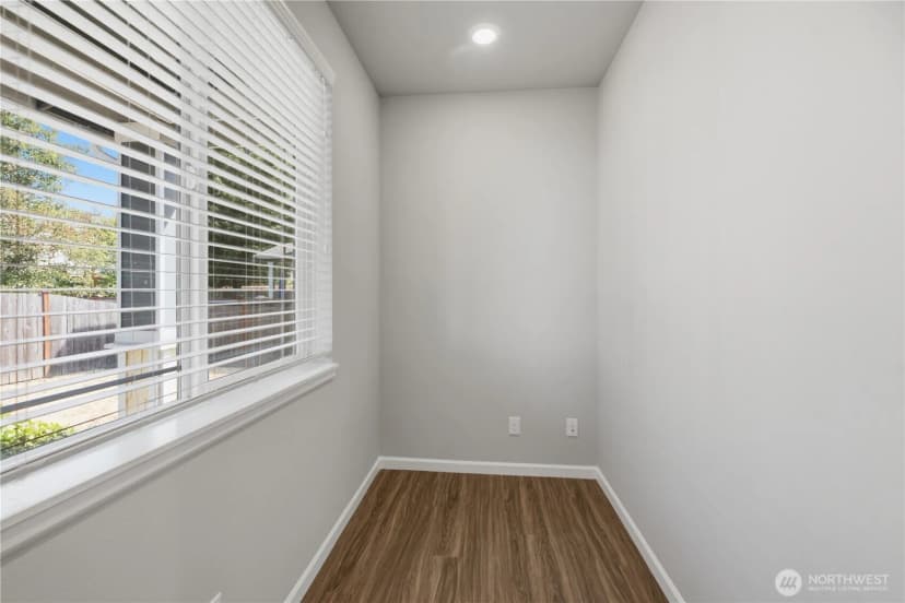 Property photo for 27816 153rd Place Se, Kent photo 17
