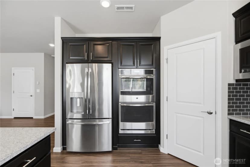 Property photo for 27816 153rd Place Se, Kent photo 15