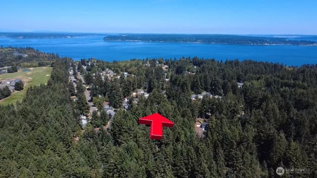 Property photo for 4804 Beverly Drive Ne, Olympia photo 2