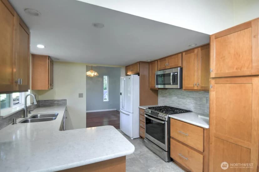 Property photo for 4804 Beverly Drive Ne, Olympia photo 13