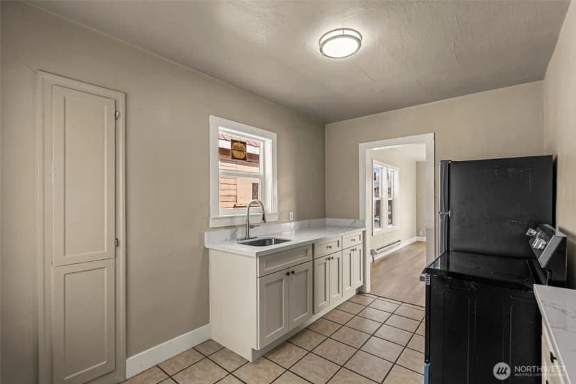 Property photo for 502 Methow Street, Wenatchee photo 6