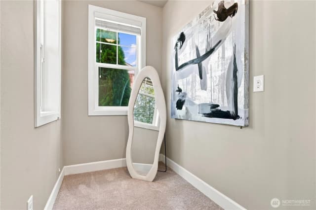Property photo for 17814 42nd Avenue Se, Bothell photo 3