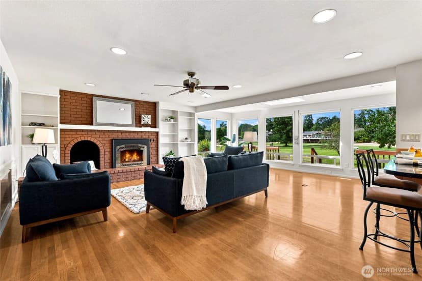 Property photo for 8205 Amber Drive Sw, Lakewood photo 13