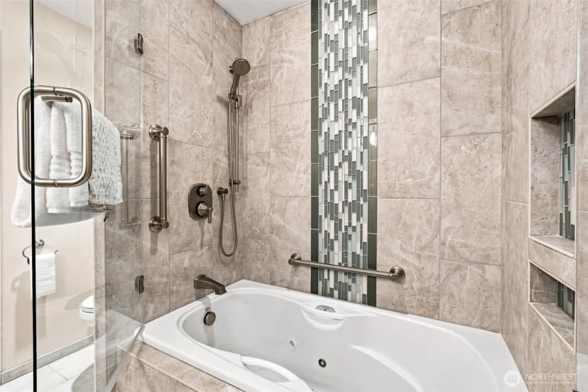 Property photo for 8205 Amber Drive Sw, Lakewood photo 24