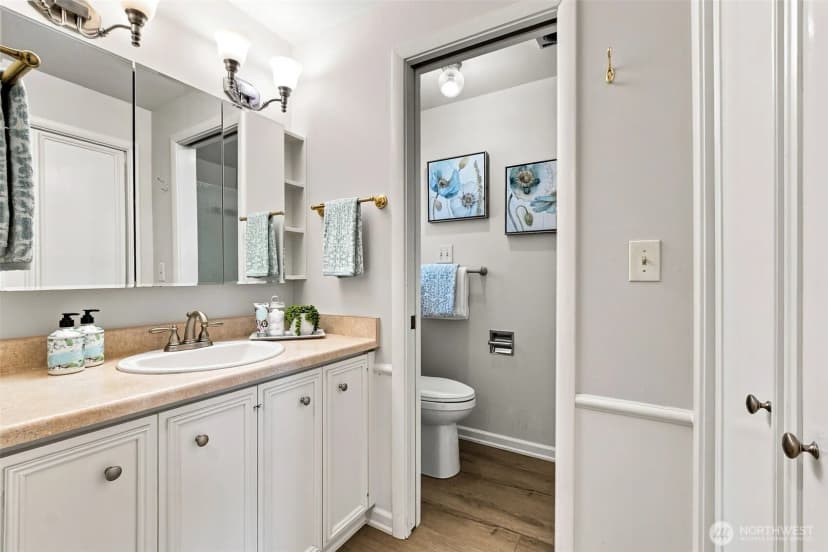 Property photo for 8205 Amber Drive Sw, Lakewood photo 21