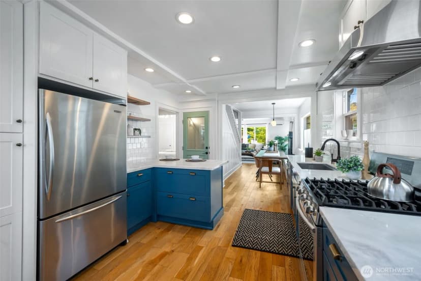 Property photo for 6525 3rd Avenue Nw, Seattle photo 16