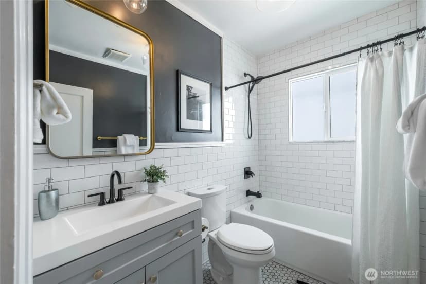 Property photo for 6525 3rd Avenue Nw, Seattle photo 21