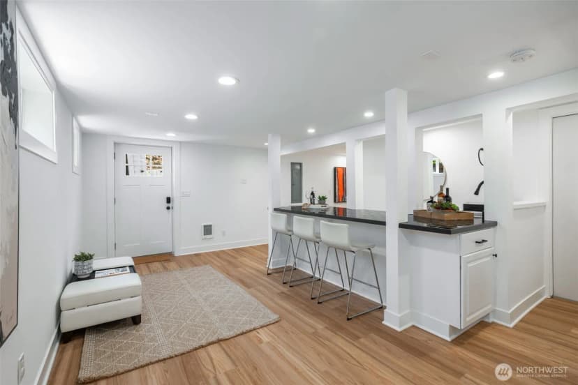 Property photo for 6525 3rd Avenue Nw, Seattle photo 33
