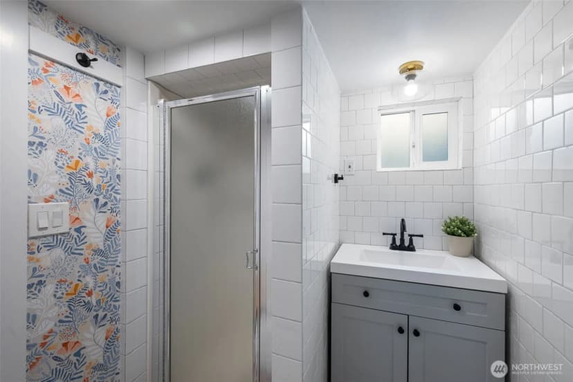 Property photo for 6525 3rd Avenue Nw, Seattle photo 35