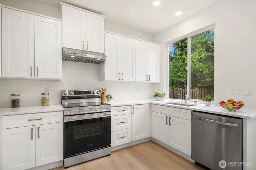 Property photo for 24270 Se 11th Place, Sammamish photo 7