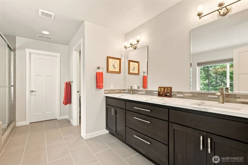 Property photo for 4212 Caddyshack Drive Ne, Lacey photo 22