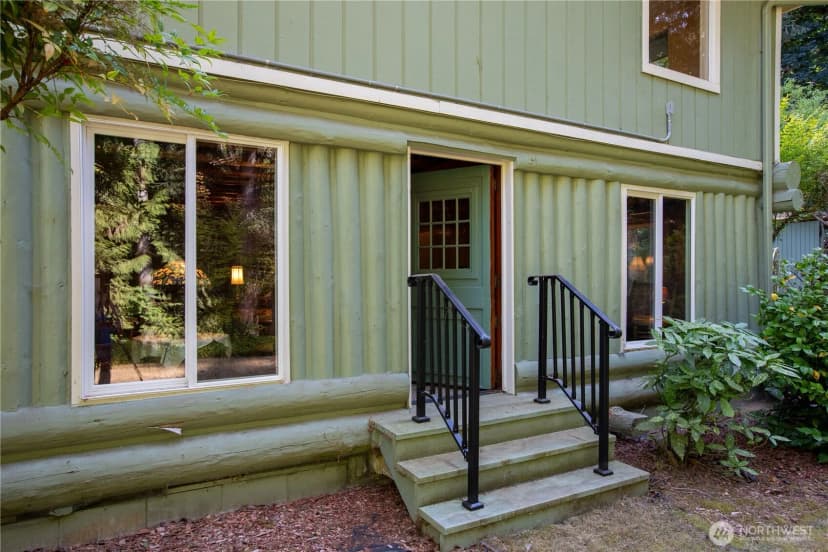 Property photo for 3033 28th Avenue Nw, Olympia photo 6