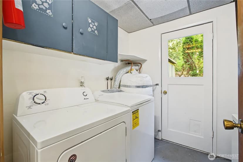 Property photo for 3033 28th Avenue Nw, Olympia photo 16