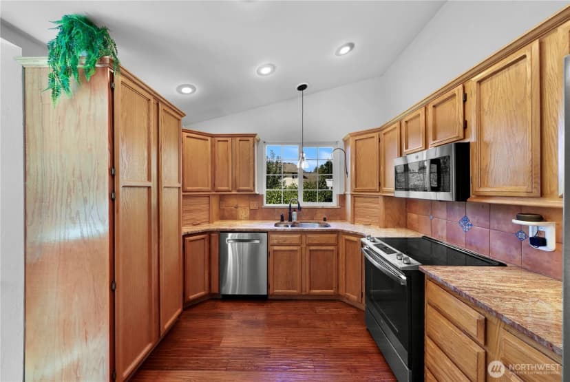 Property photo for 2901 Montgomery Place, Mount Vernon photo 16