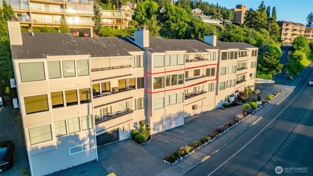 Property photo for 402 Boulevard #202, Bellingham