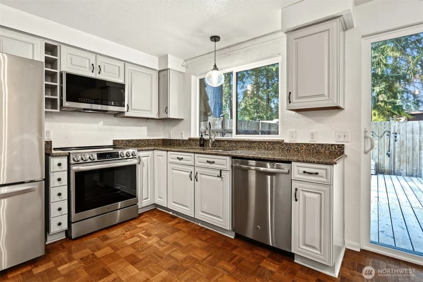 Property photo for 8719 238th Street Sw #b3, Edmonds photo 12