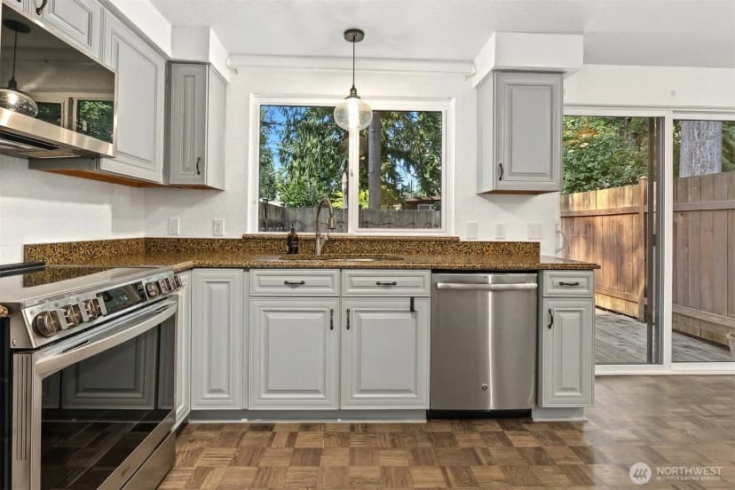 Property photo for 8719 238th Street Sw #b3, Edmonds photo 11