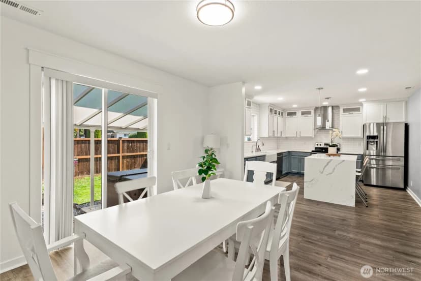 Property photo for 29040 215th Place Se, Kent photo 9