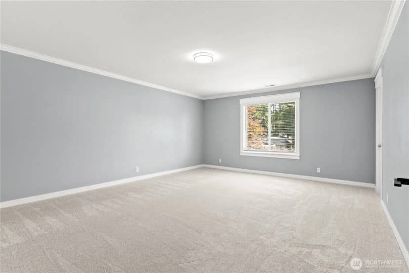 Property photo for 29040 215th Place Se, Kent photo 17