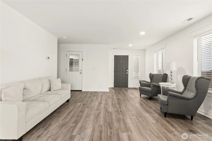 Property photo for 29040 215th Place Se, Kent photo 6