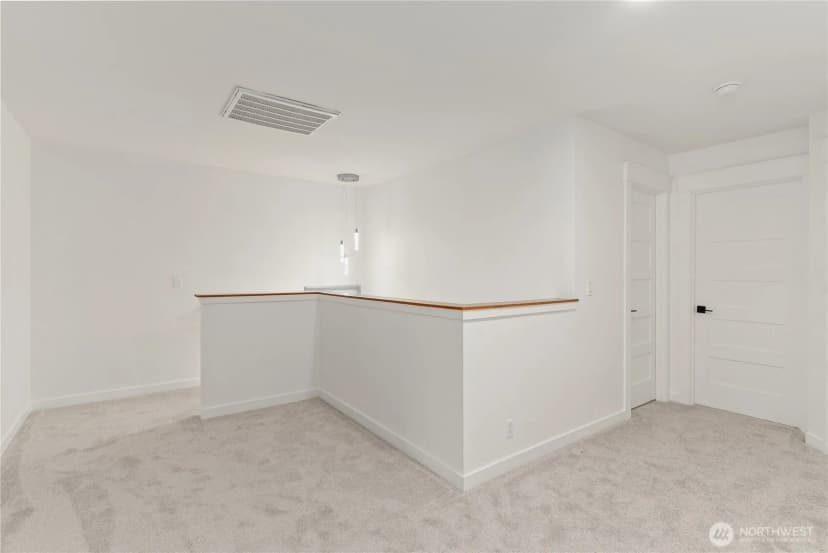 Property photo for 29040 215th Place Se, Kent photo 16