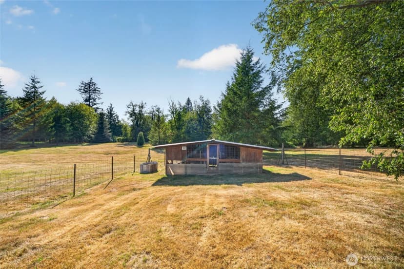 Property photo for 22588 Grip Road, Sedro Woolley photo 24