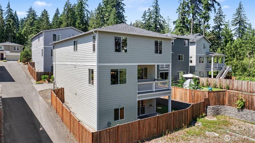 Property photo for 18025 3rd Drive Se, Bothell photo 32