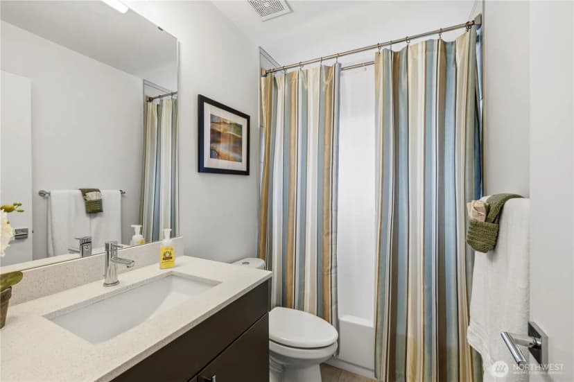 Property photo for 1707 Nw 63rd Street #a, Seattle photo 23