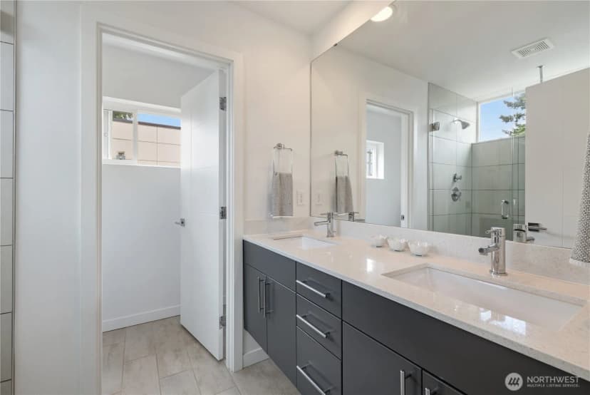 Property photo for 1707 Nw 63rd Street #a, Seattle photo 17