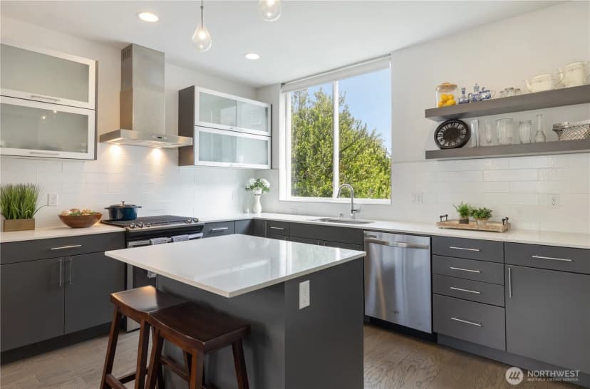 Property photo for 1707 Nw 63rd Street #a, Seattle photo 6