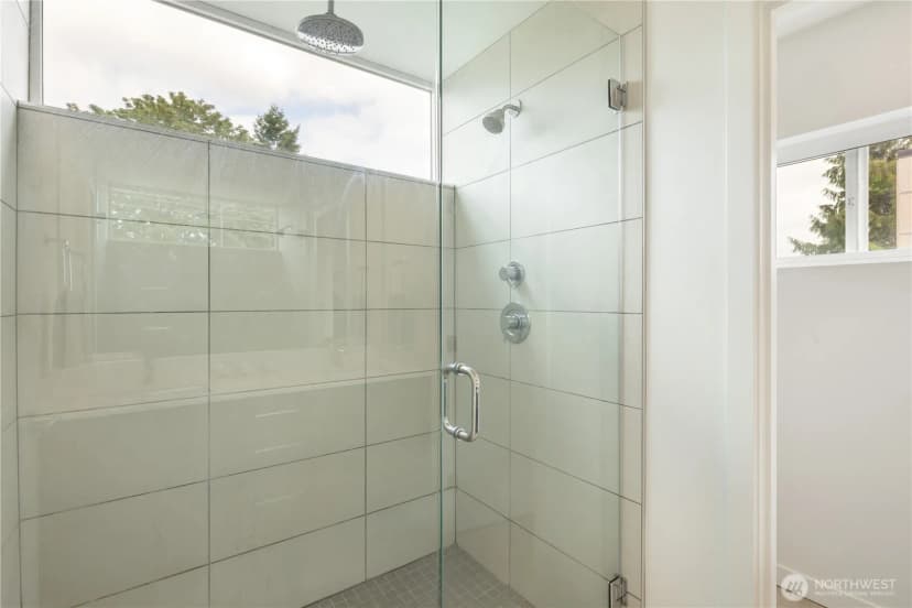 Property photo for 1707 Nw 63rd Street #a, Seattle photo 18