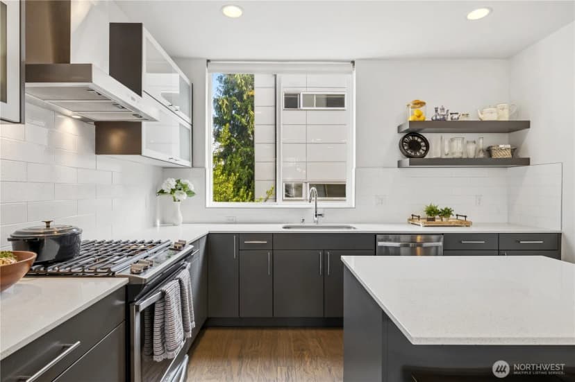 Property photo for 1707 Nw 63rd Street #a, Seattle photo 7
