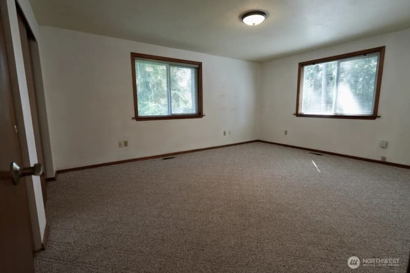 Property photo for 5204 53rd Street W, University Place photo 9