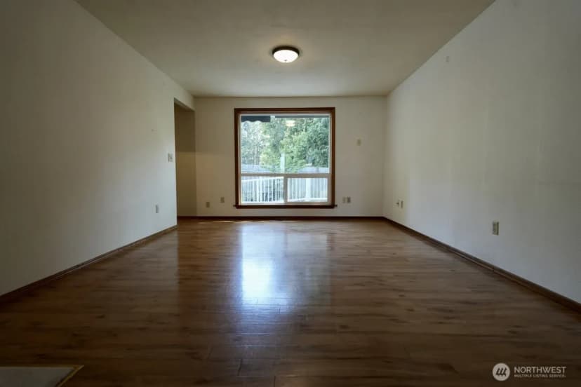 Property photo for 5204 53rd Street W, University Place photo 6