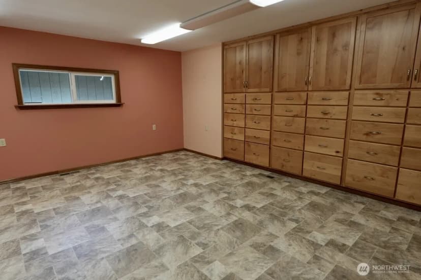 Property photo for 5204 53rd Street W, University Place photo 21