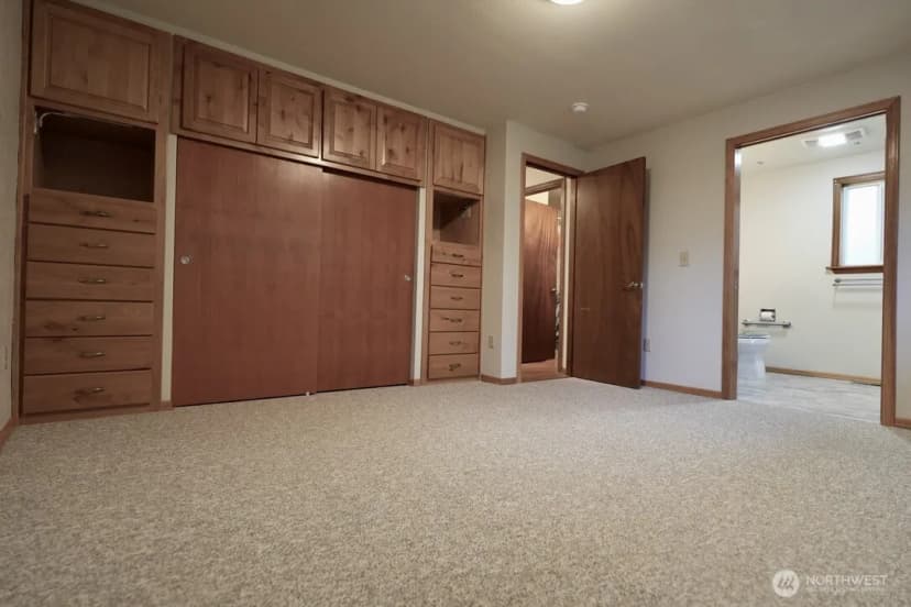 Property photo for 5204 53rd Street W, University Place photo 12