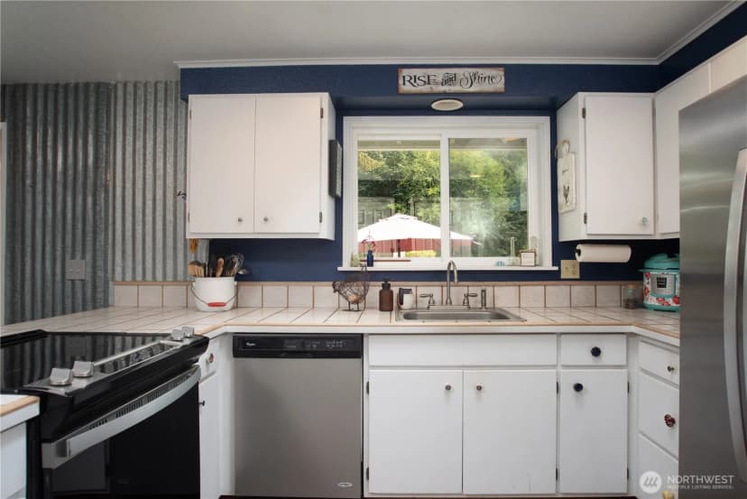 Property photo for 13814 214th Street E, Graham photo 11
