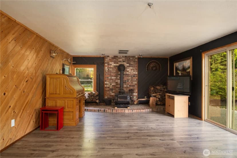 Property photo for 13814 214th Street E, Graham photo 14