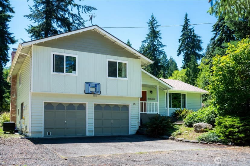 Property photo for 13814 214th Street E, Graham