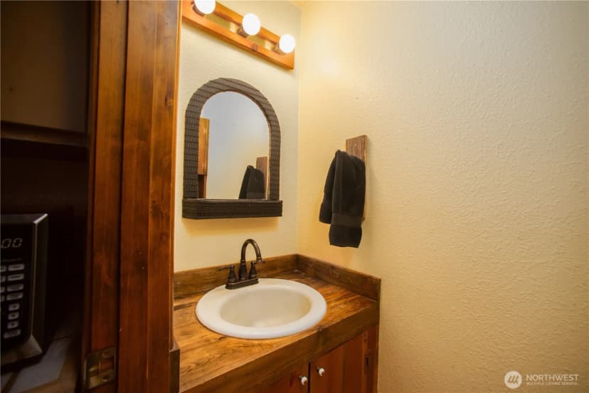 Property photo for 13814 214th Street E, Graham photo 21