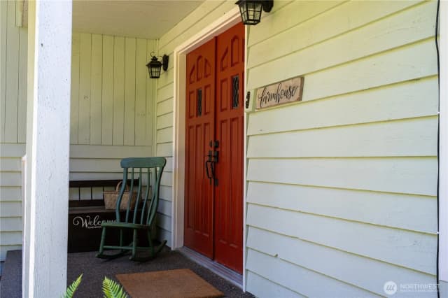 Property photo for 13814 214th Street E, Graham photo 2