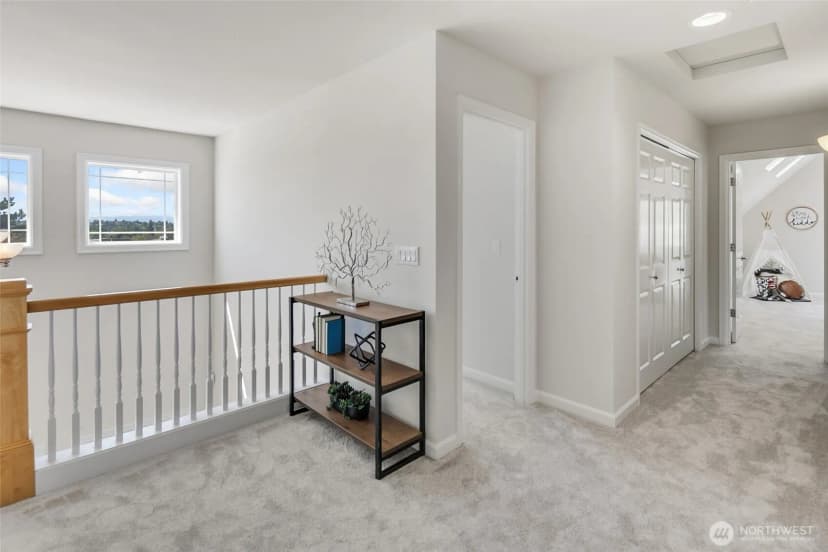 Property photo for 7208 8th Avenue Ne, Seattle photo 26