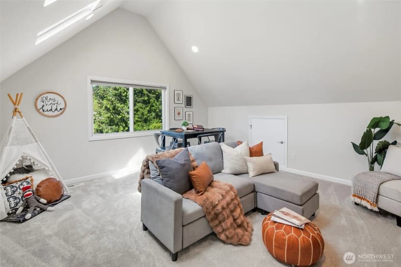 Property photo for 7208 8th Avenue Ne, Seattle photo 33