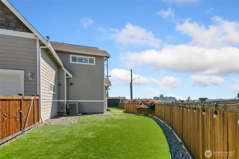 Property photo for 7208 8th Avenue Ne, Seattle photo 37