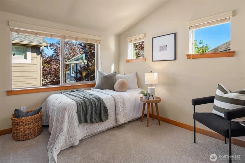 Property photo for 2340 44th Avenue Sw #c, Seattle photo 24